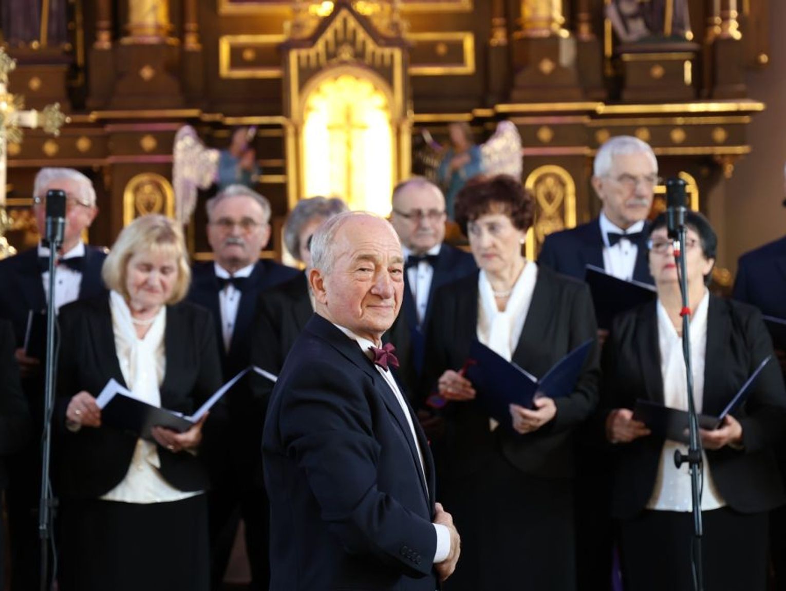 Bełżec: Chwila refleksji. Przegląd Pieśni Pasyjnych zgromadził zespoły i mieszkańców [ZDJĘCIA]