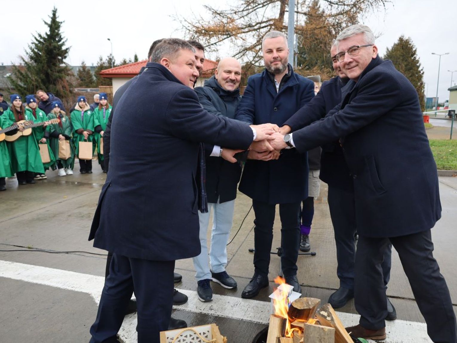 Betlejemskie Światło Pokoju dla powiatu tomaszowskiego i Ukrainy [ZDJĘCIA]