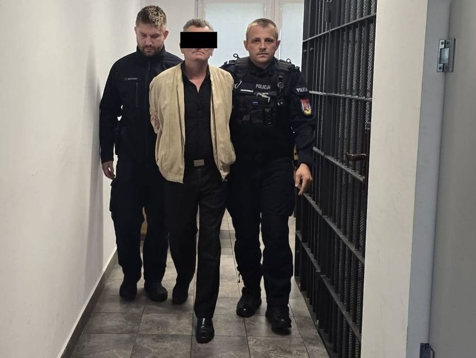 Biłgoraj: Wymachiwał bronią przed komornikiem