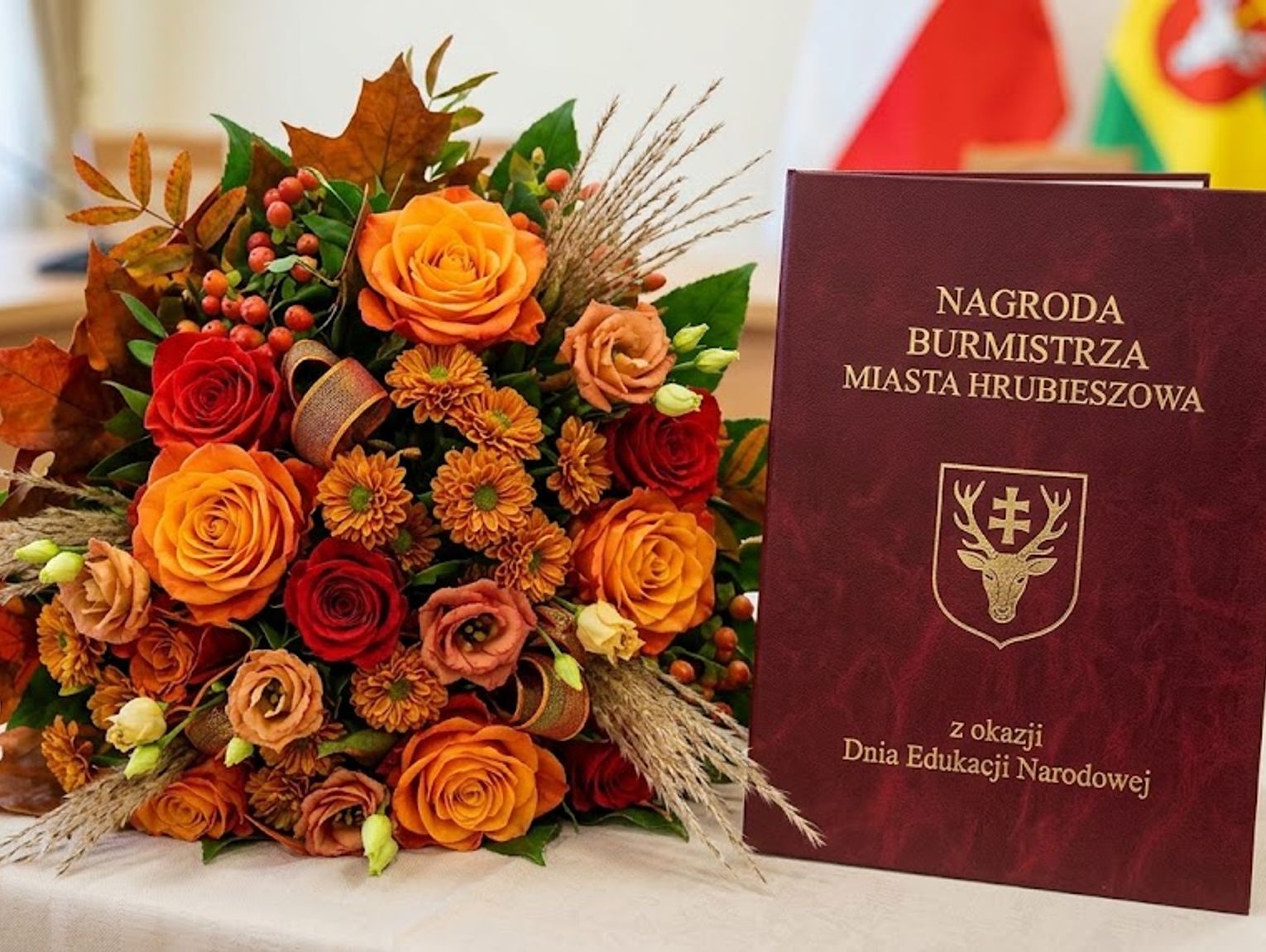 Burmistrz Hrubieszowa nagrodziła finansowo dziewięcioro nauczycieli