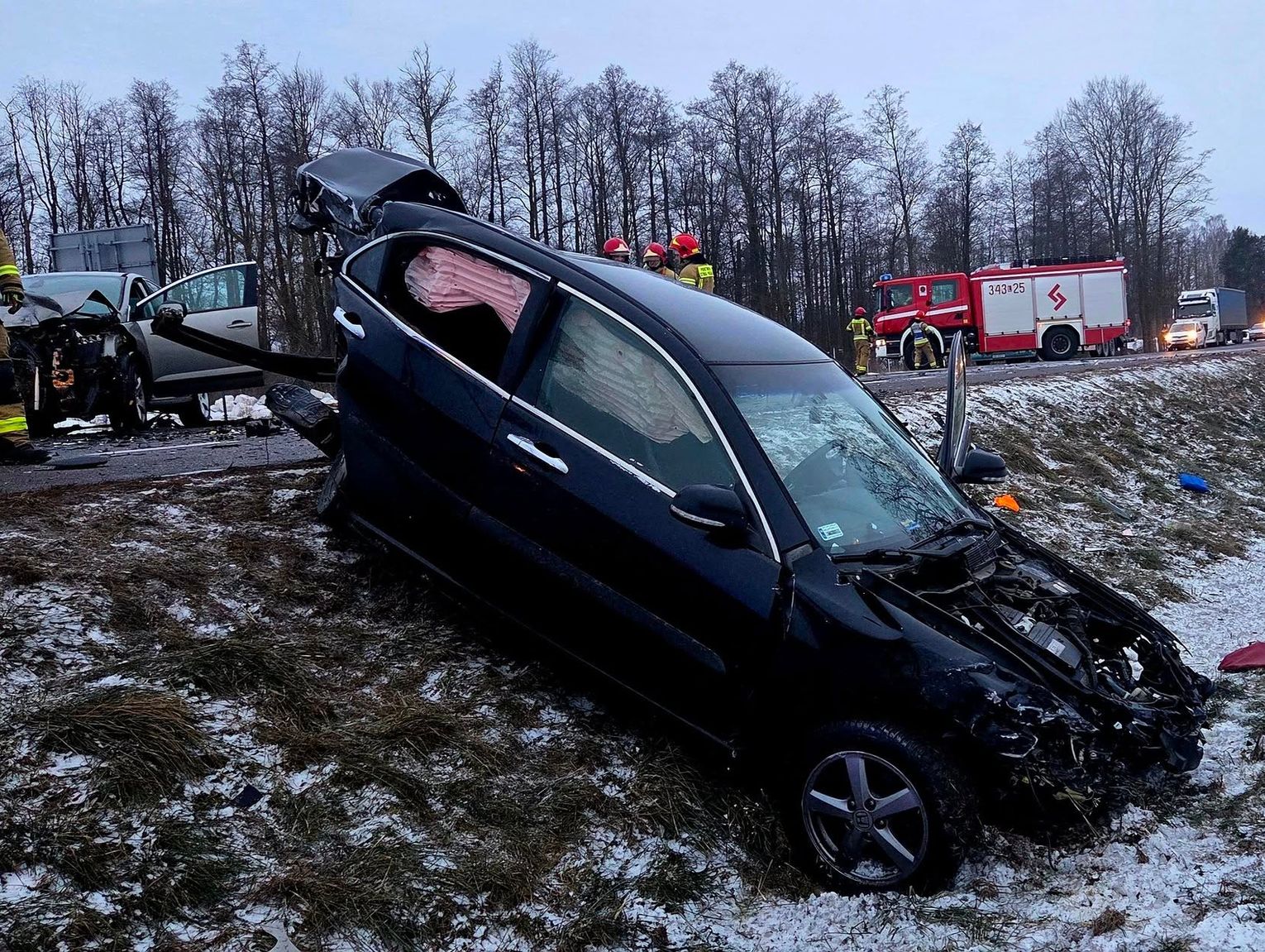 Lubelskie: Cztery osoby ranne w wypadku na drodze krajowej nr 2 [ZDJĘCIA]