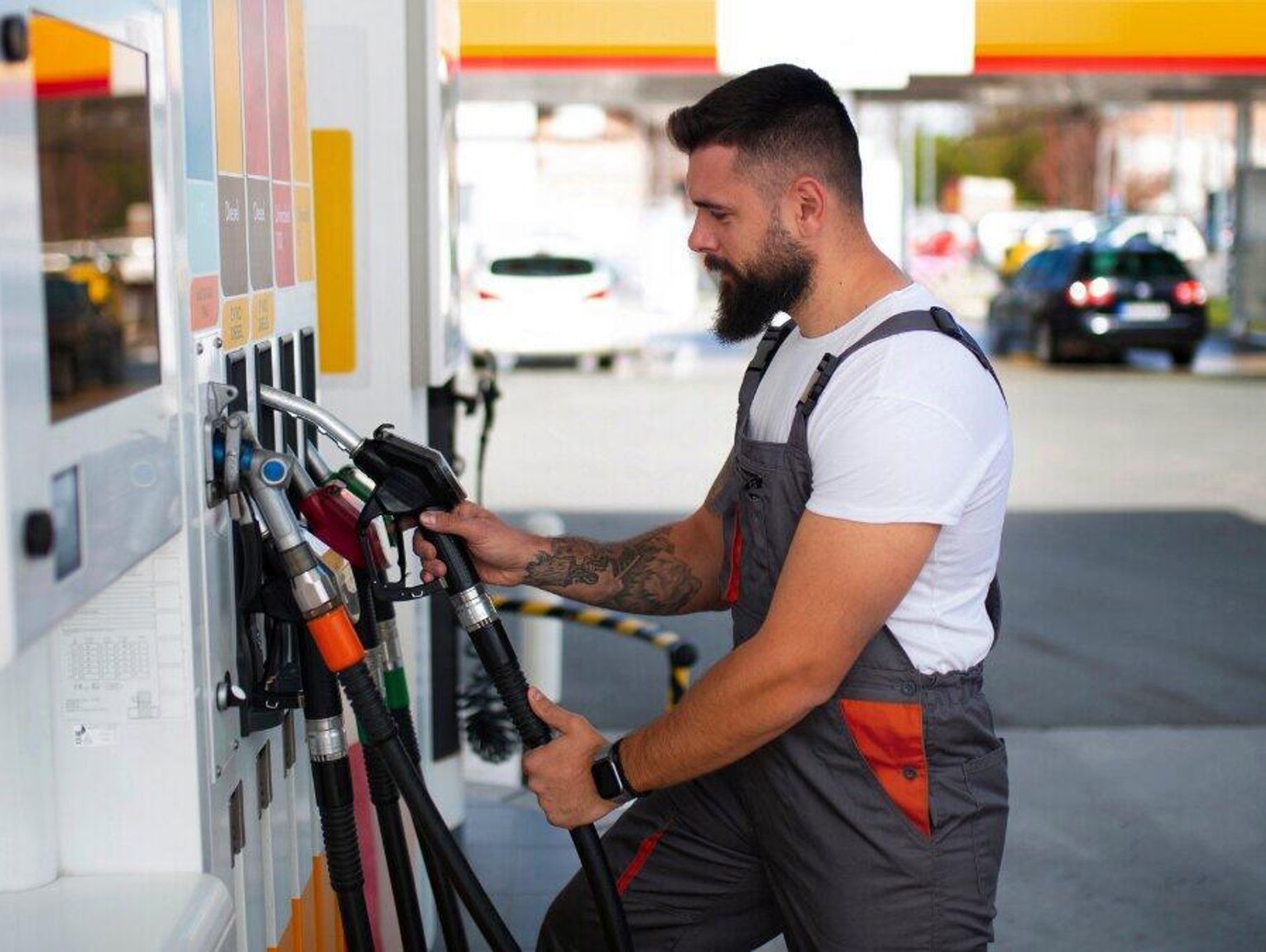 Diesel znów powyżej 8 zł. We wtorek kierowcy zobaczą nowe ceny