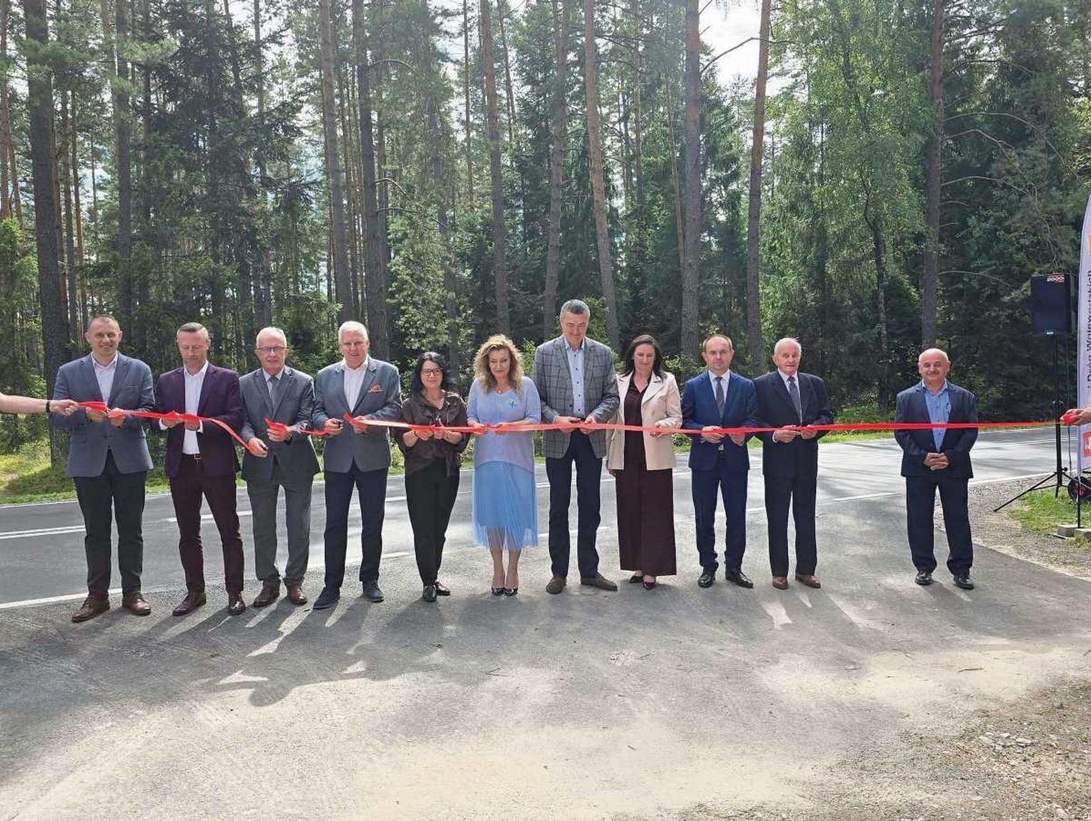 Długo na to czekano. Droga wojewódzka przez Ulów i Pasieki dokończona