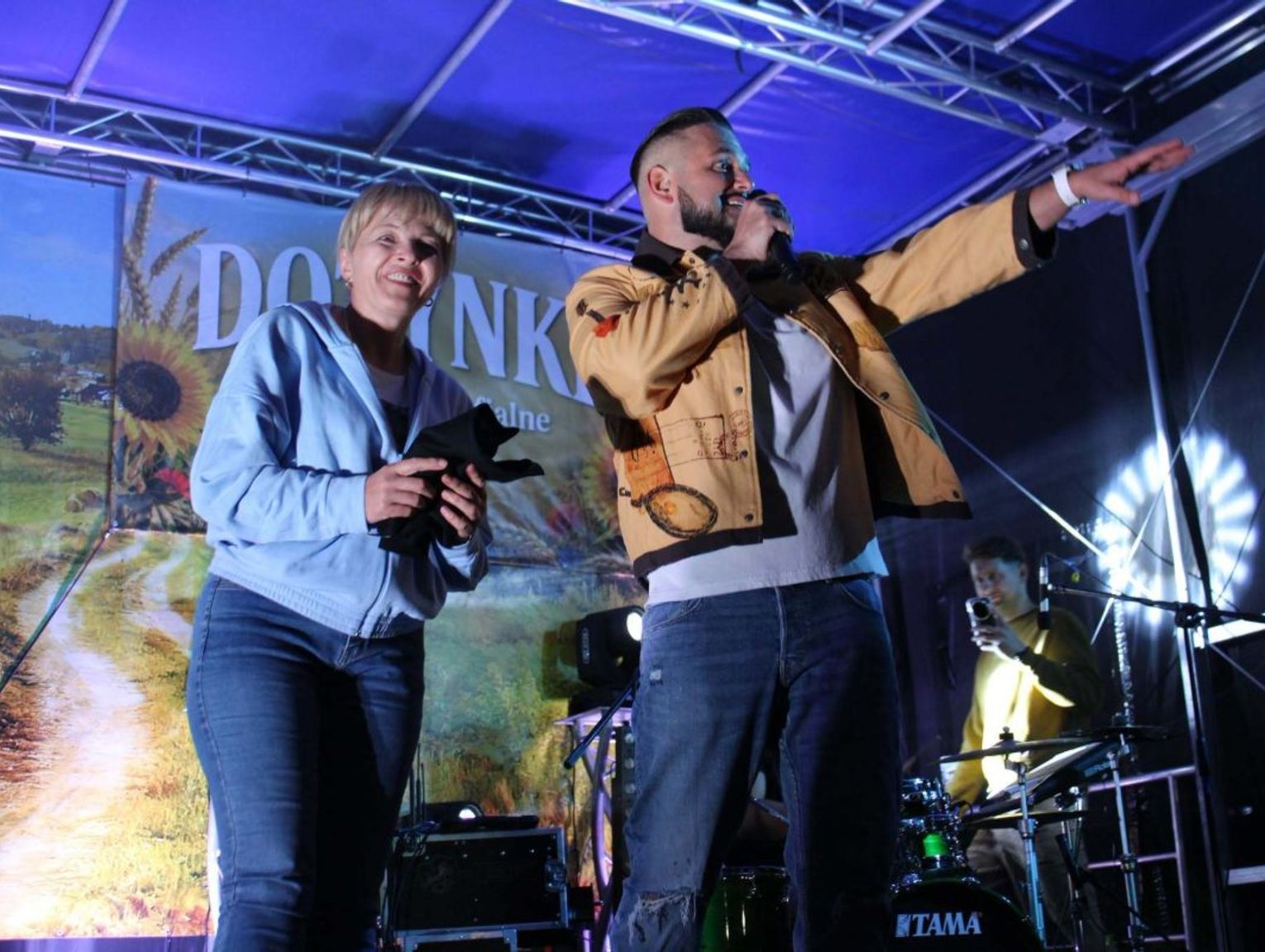 Dożynki gminy Tomaszów Lubelski. Były wieńce, występy i zabawa z zespołem Joker [ZDJĘCIA]