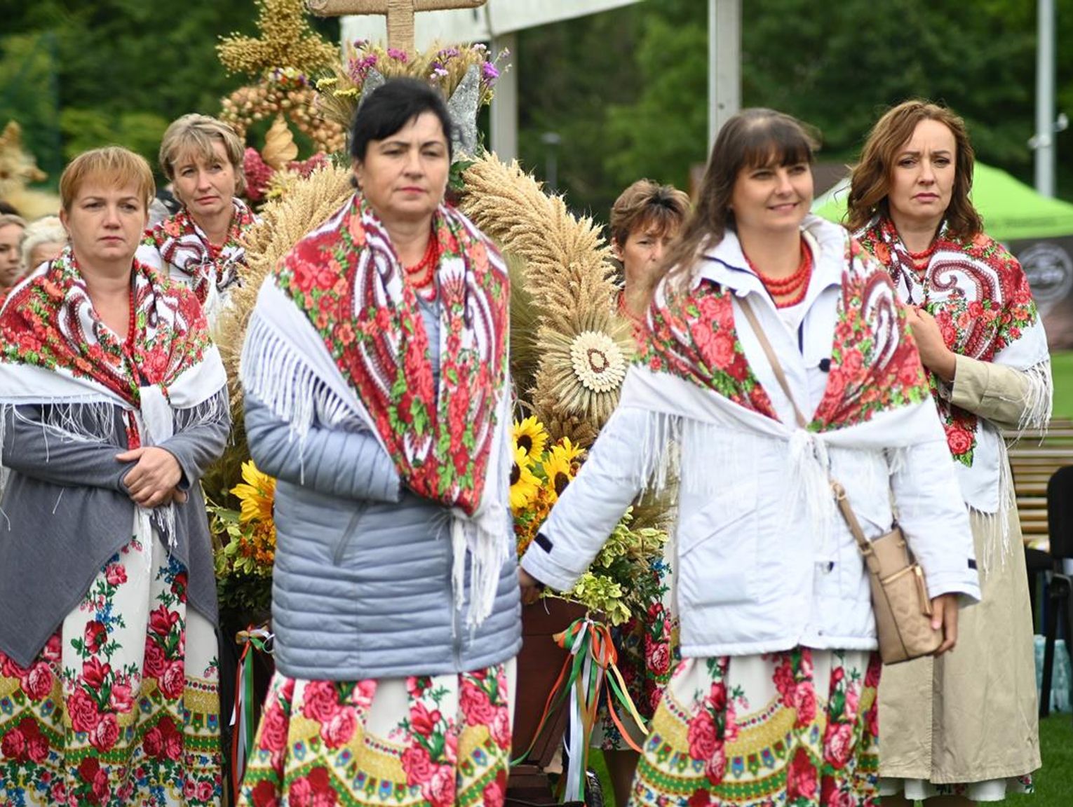 Dożynki powiatu zamojskiego w Łabuniach. Nagrodzono najpiękniejsze wieńce [ZDJĘCIA]
