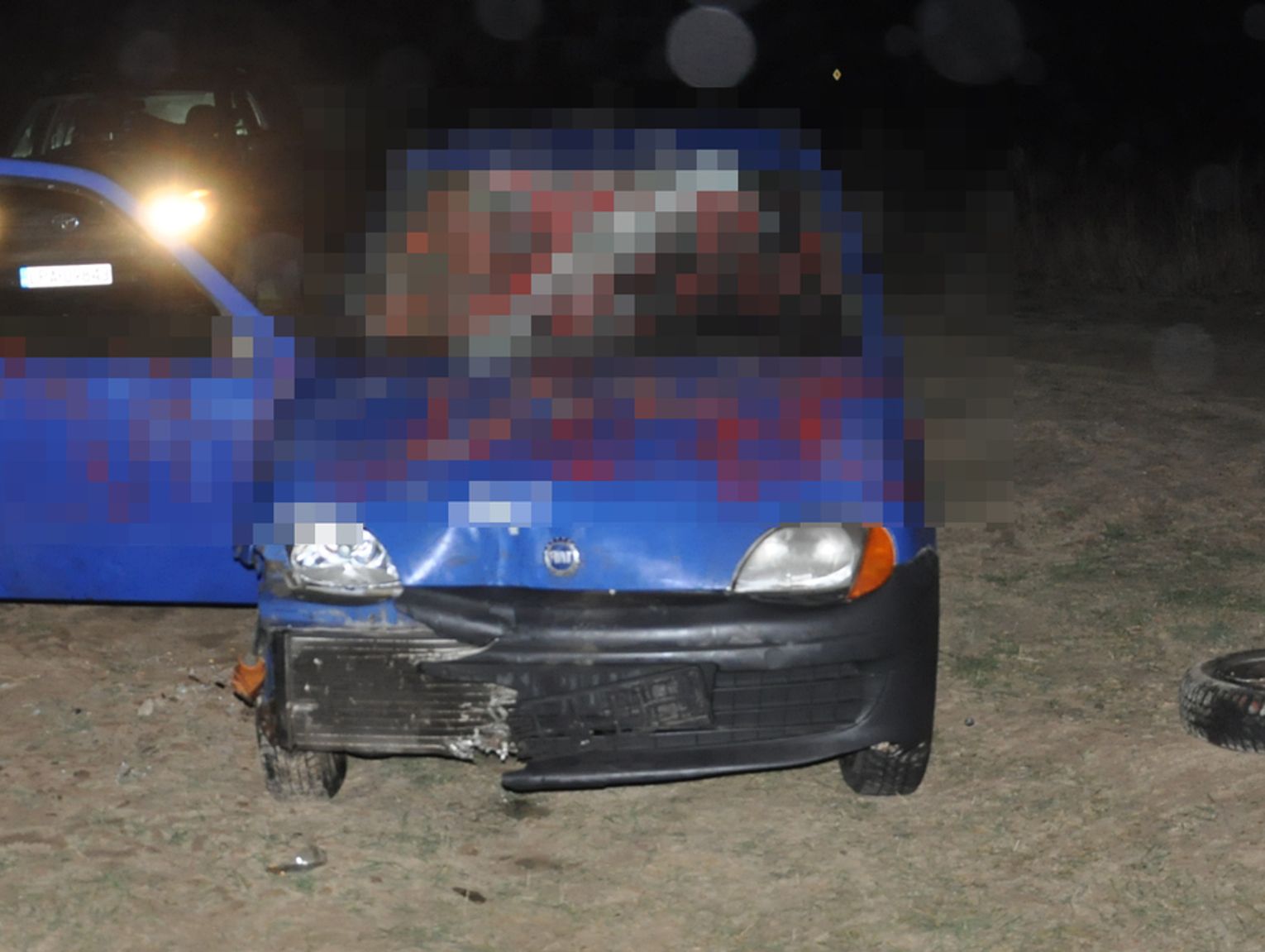 Lubelskie: Finał hucznej zabawy. Wyładowali agresję na seicento