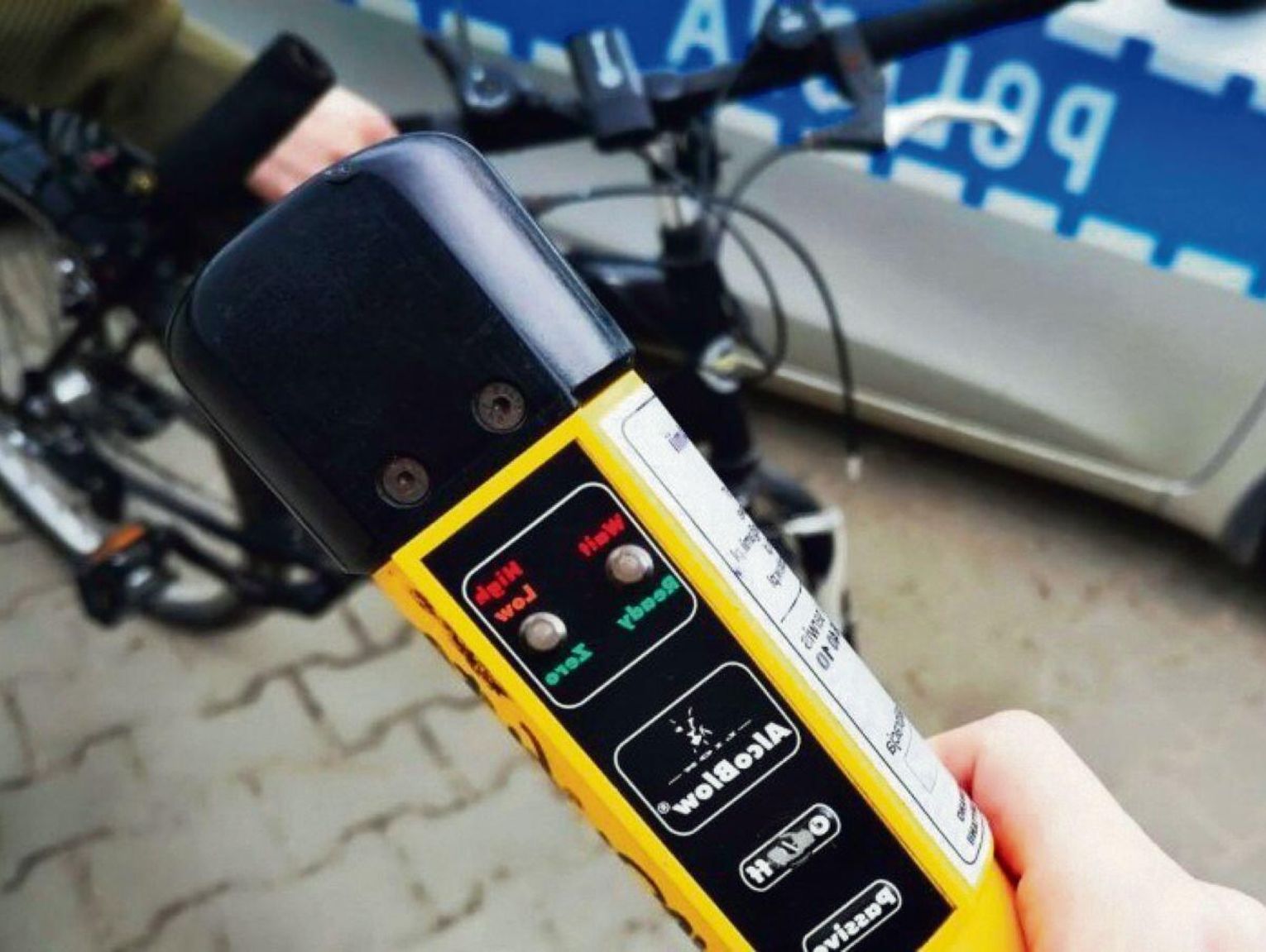 Gm. Horodło: Pijany pojechał rowerem po prezent dla ukochanej. To była najdroższa czekolada w jego życiu