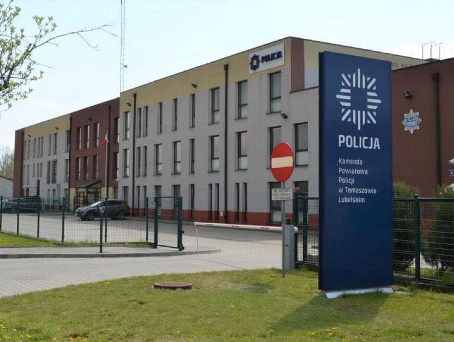 Gm. Susiec: Pies pogryzł swoich właścicieli. Małżeństwo trafiło do szpitala