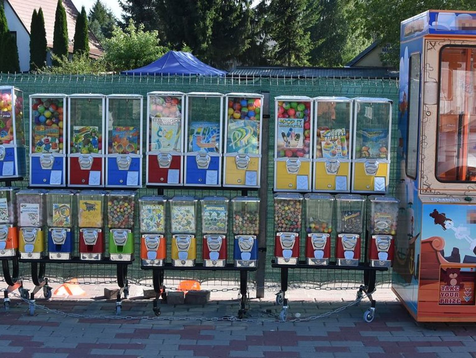 Lubelskie: Jeden stał na czatach, dwóch kopało w automaty. Włamywacze zatrzymani