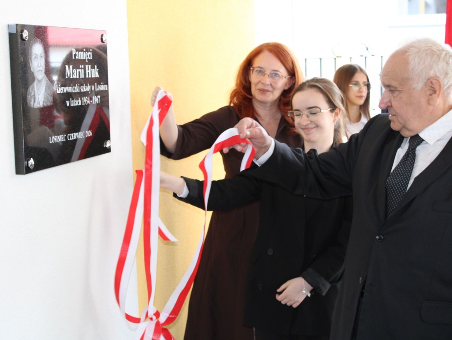 Gmina Susiec: Wychowała pokolenia. Maria Huk upamiętniona w szkole w Łosińcu