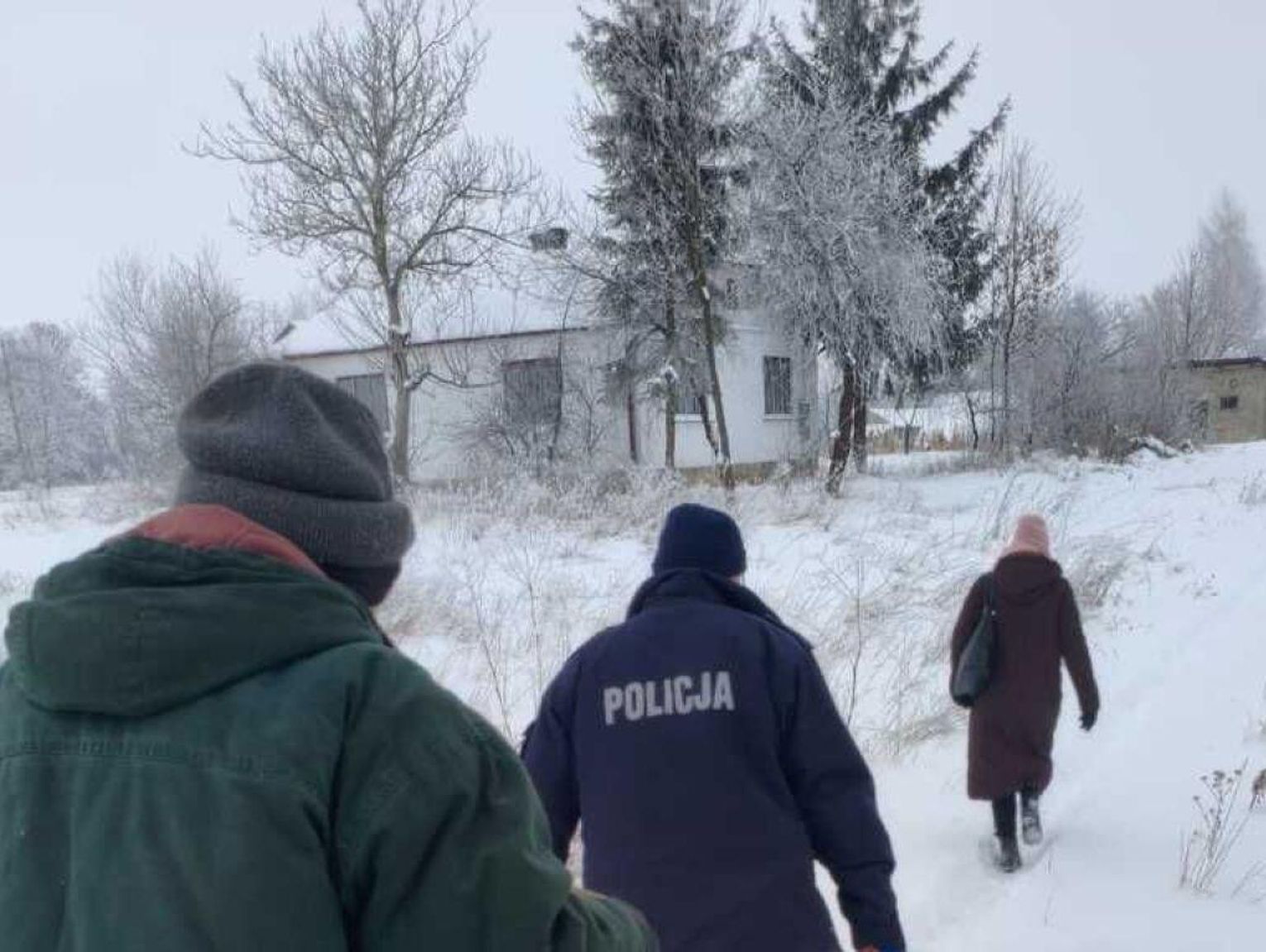 Gmina Werbkowice: W domu było poniżej 0 st. C, 69-latek dostał pomoc w samą porę