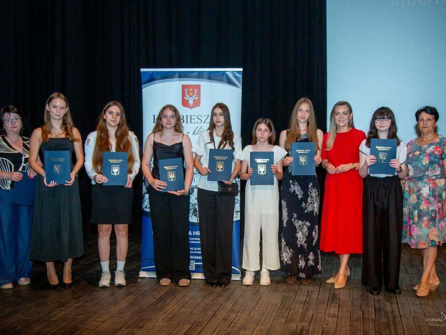 Hrubieszów i okolice nagrodziły uczniów. Stypendia dla 150 młodych talentów
