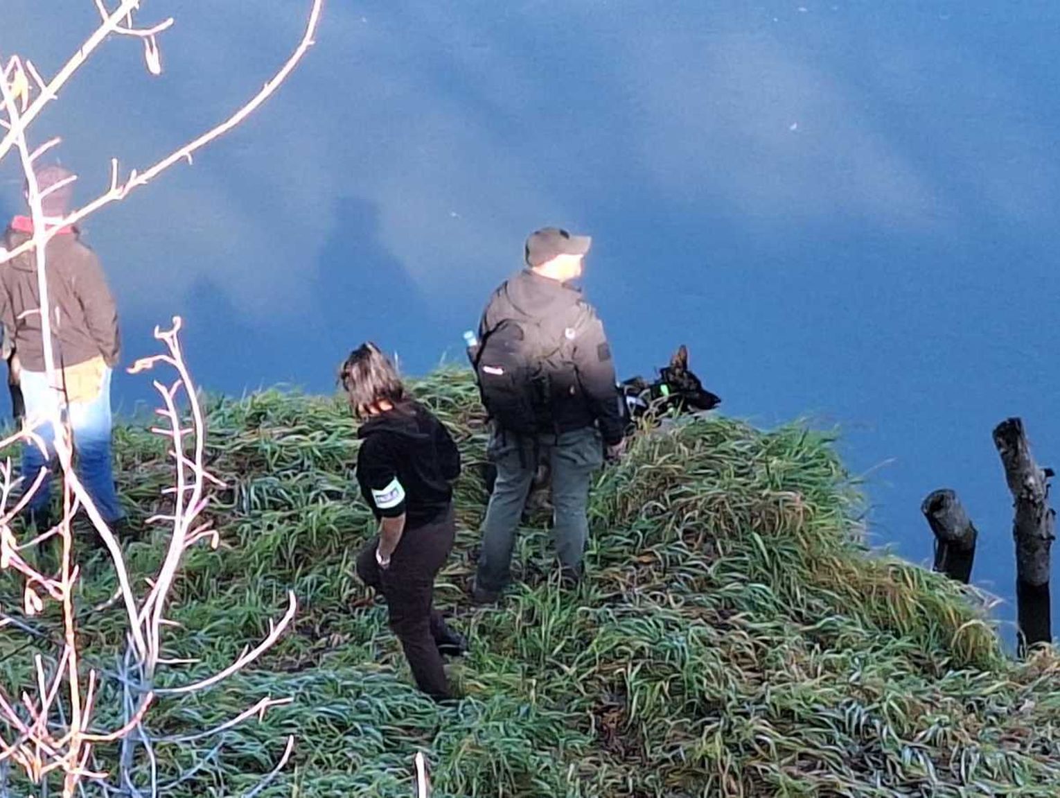 Hrubieszów: Sonar i pies tropiący szukają zaginionego 37-latka