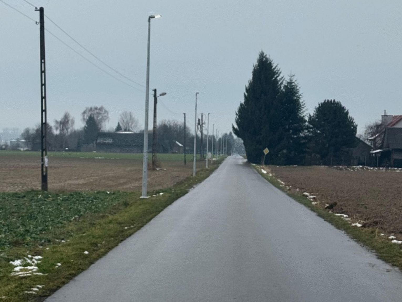 Jaśniej i oszczędniej w Łabuńkach Drugich. Zamontowano nowe latarnie