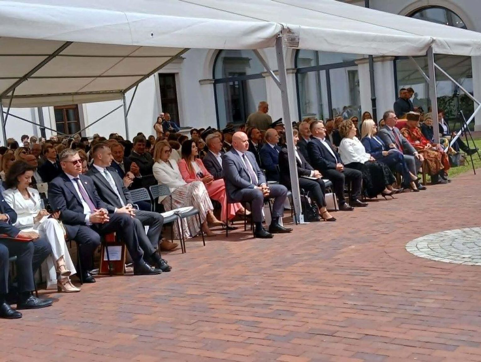 Jubileusz I LO w Zamościu zgromadził pokolenia absolwentów