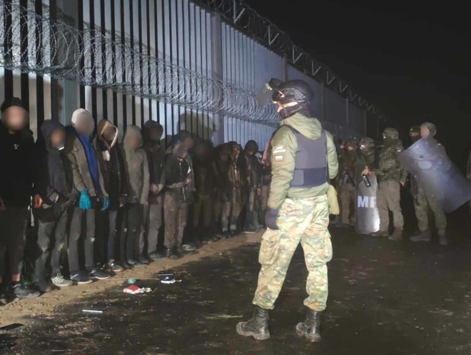 Kilkunastu migrantów jest już w Niemczech. Aktywistka z zarzutami