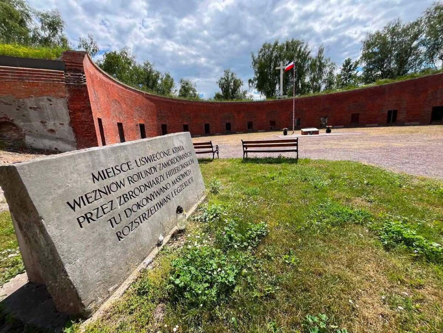 Kolejne prace na Rotundzie Zamojskiej. To miejsce skrywa tragiczną historię
