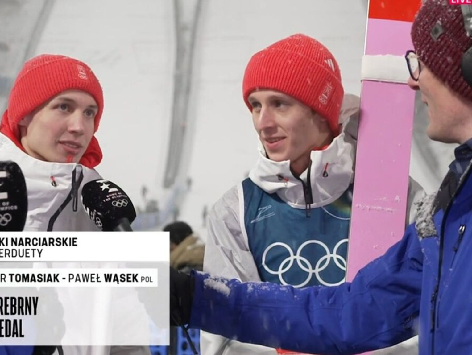 Kolejne srebro dla Polaków. Triumf skoczków w konkursie duetów