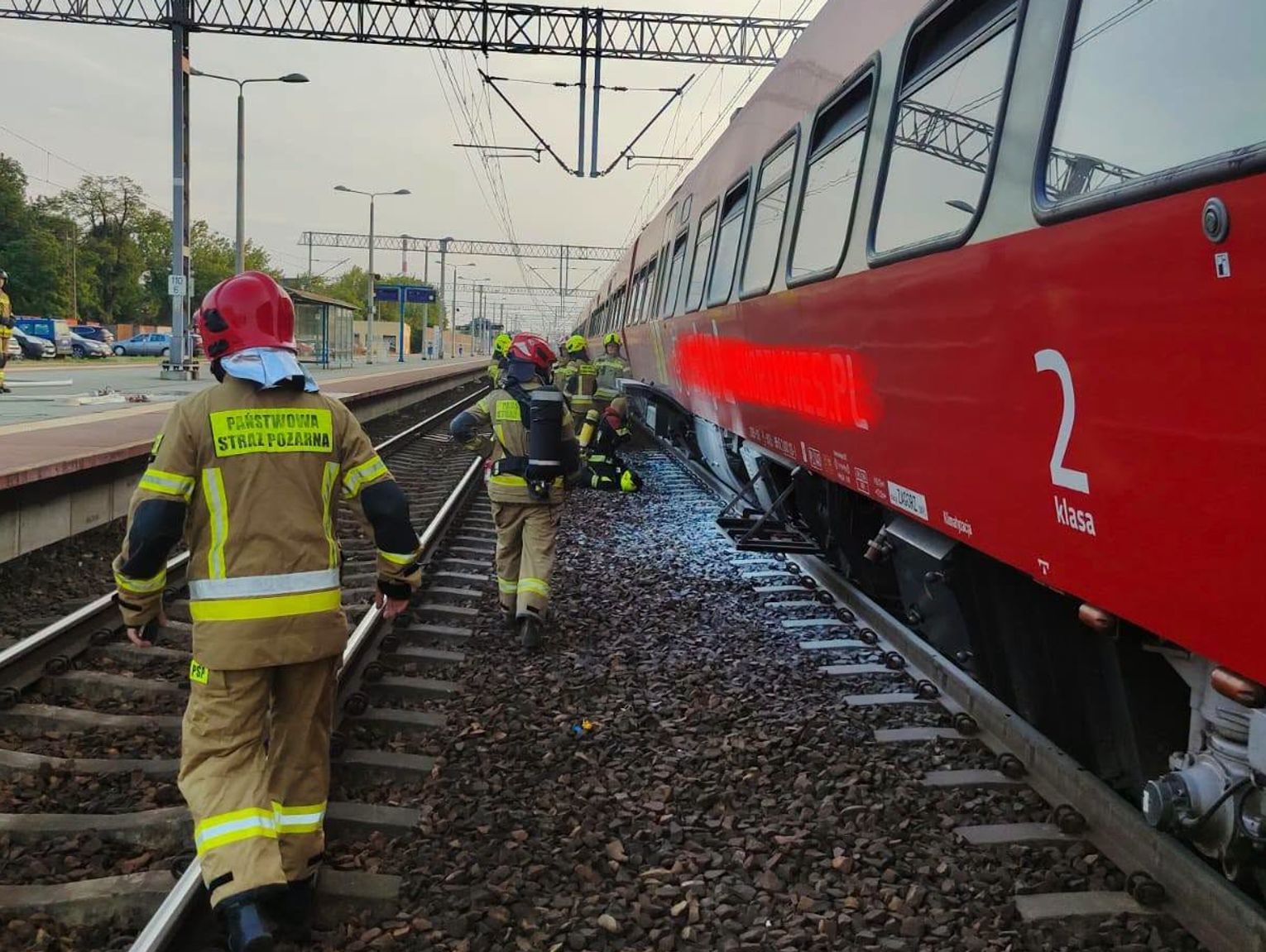 Kontrola UTK potwierdziła: „Czerwony Szrot” zagraża pasażerom na trasie Hrubieszów-Kraków!