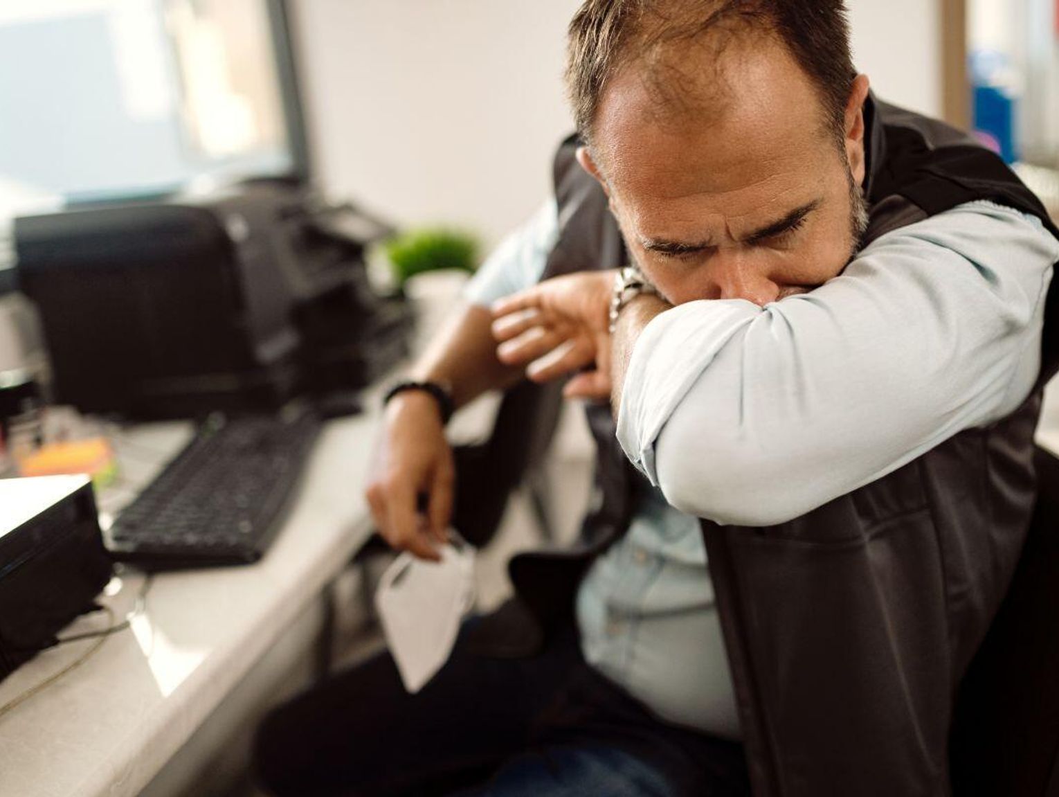 Kontrole L4 w powiecie tomaszowskim. Przyłapano "chorą" na pracy w aptece