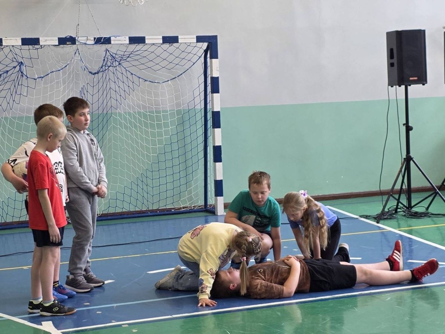 Lekcja ratowania życia w Szkole Podstawowej w Wysokiem