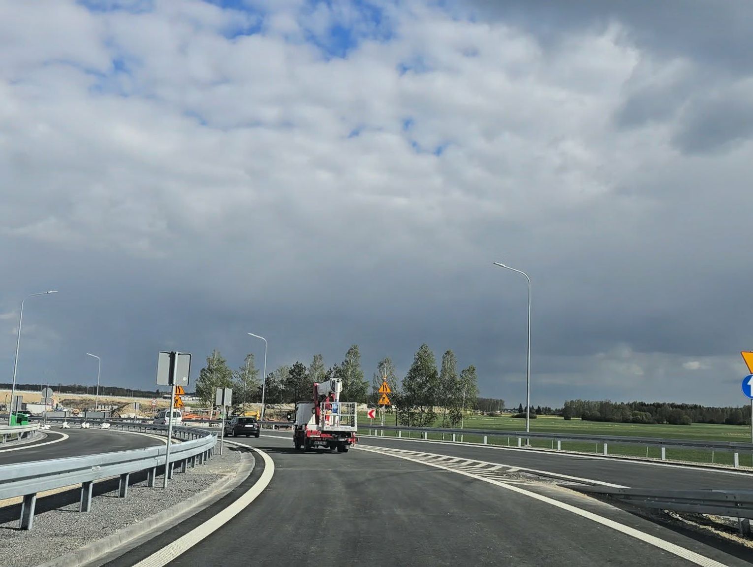Mamy to! Kierowcy pojechali nowym odcinkiem A2