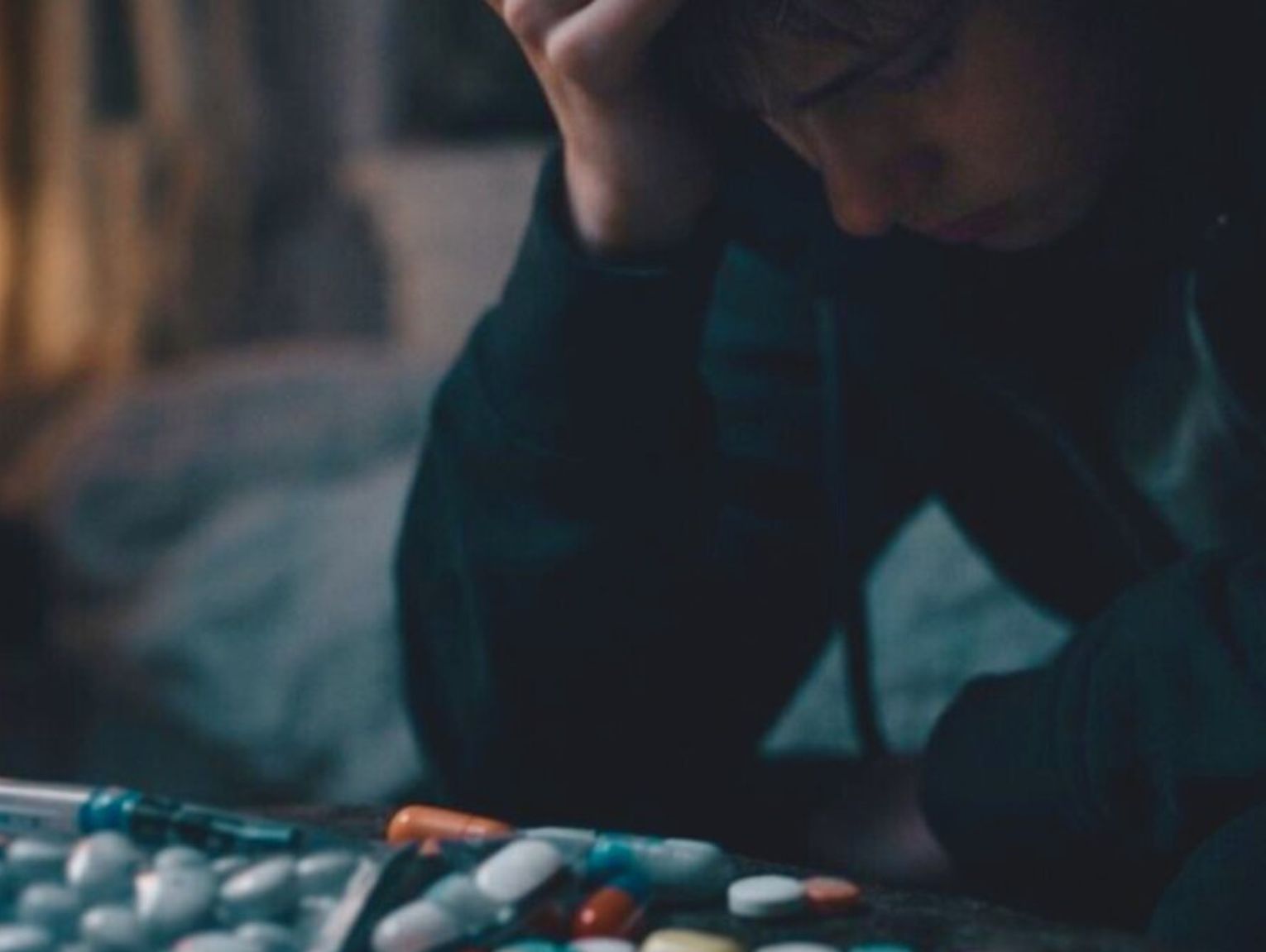 Młodzi mieszają leki i opioidy Najmłodszy pacjent miał 9 lat