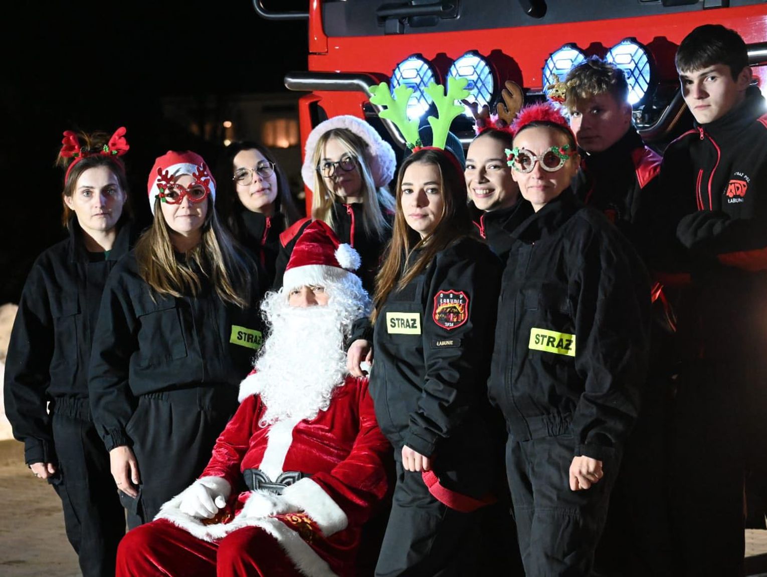 OSP Łabunie ponownie rusza w świąteczną trasę ze Świętym Mikołajem. Kto chętny, niech rezerwuje termin