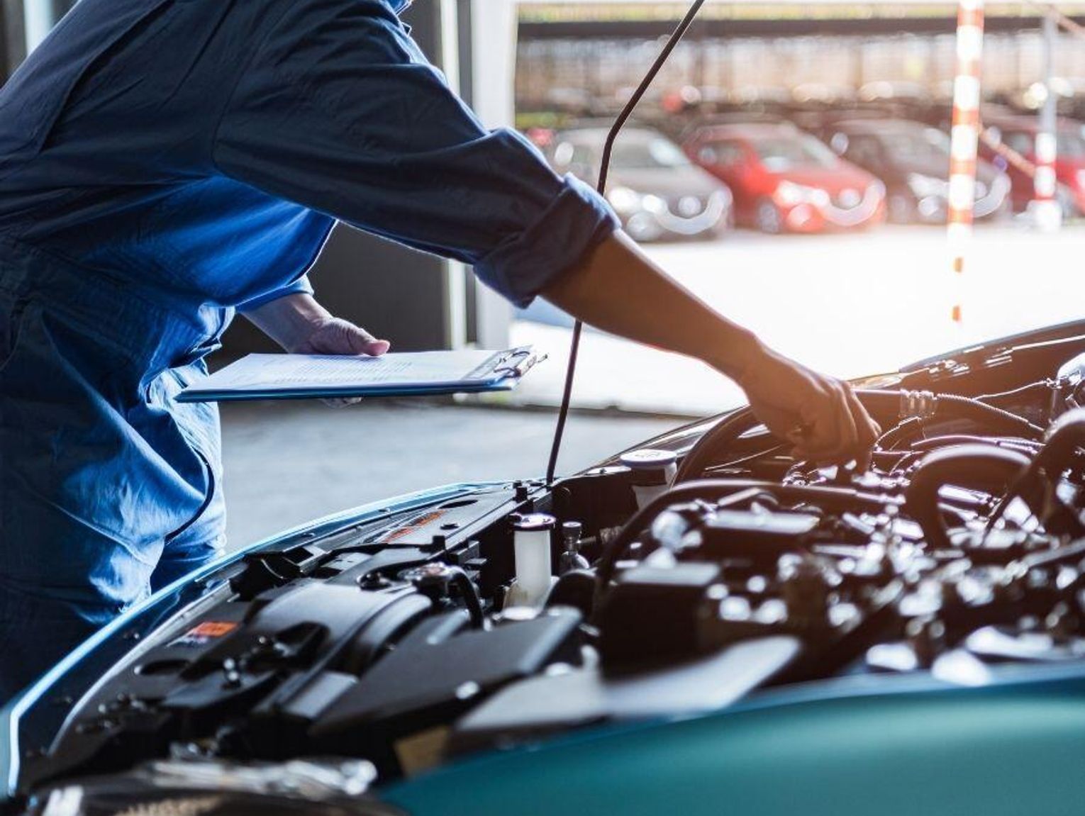 Ponad 10 tys. zł, a chętnych wciąż brakuje. Mechanicy na wagę złota