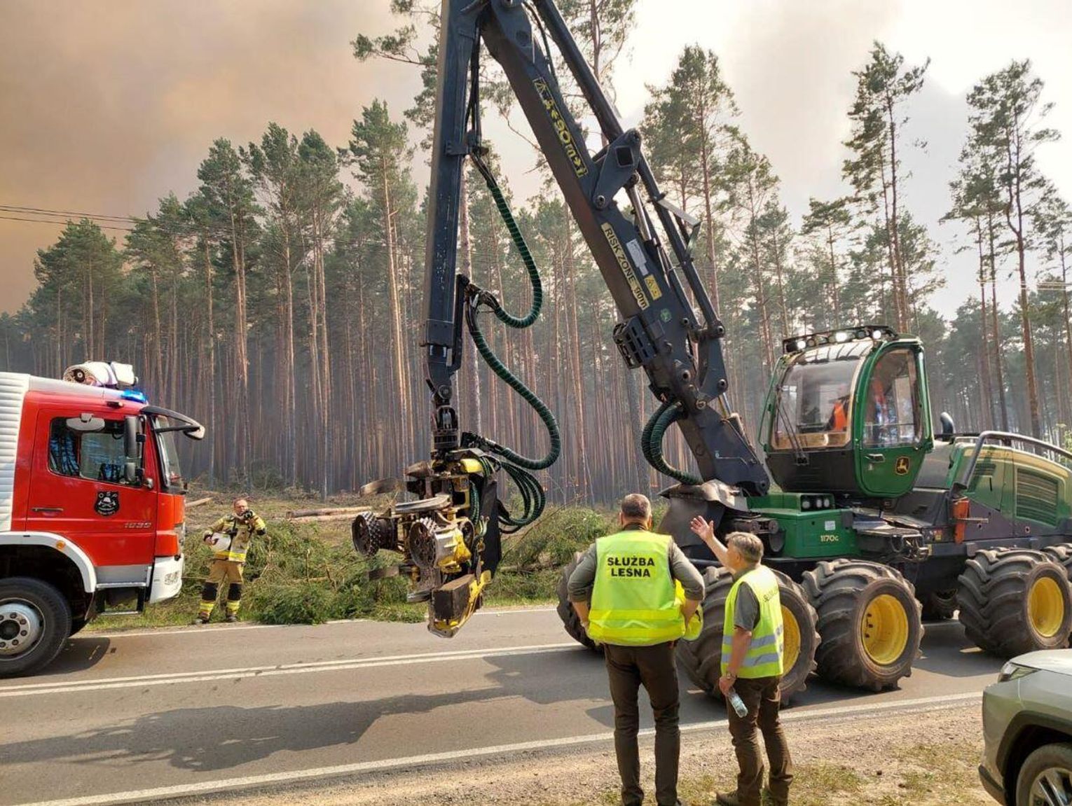 Pożar w Puszczy Solskiej. Ogień strawił już 1000 hektarów. Dziś wiele zależy od pogody