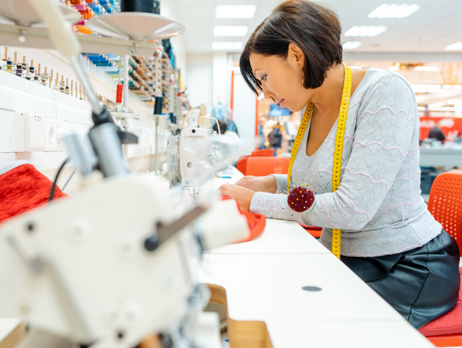 Pracujący za najniższą krajową nie będą zadowoleni. Sprawdź, o ile wzrośnie