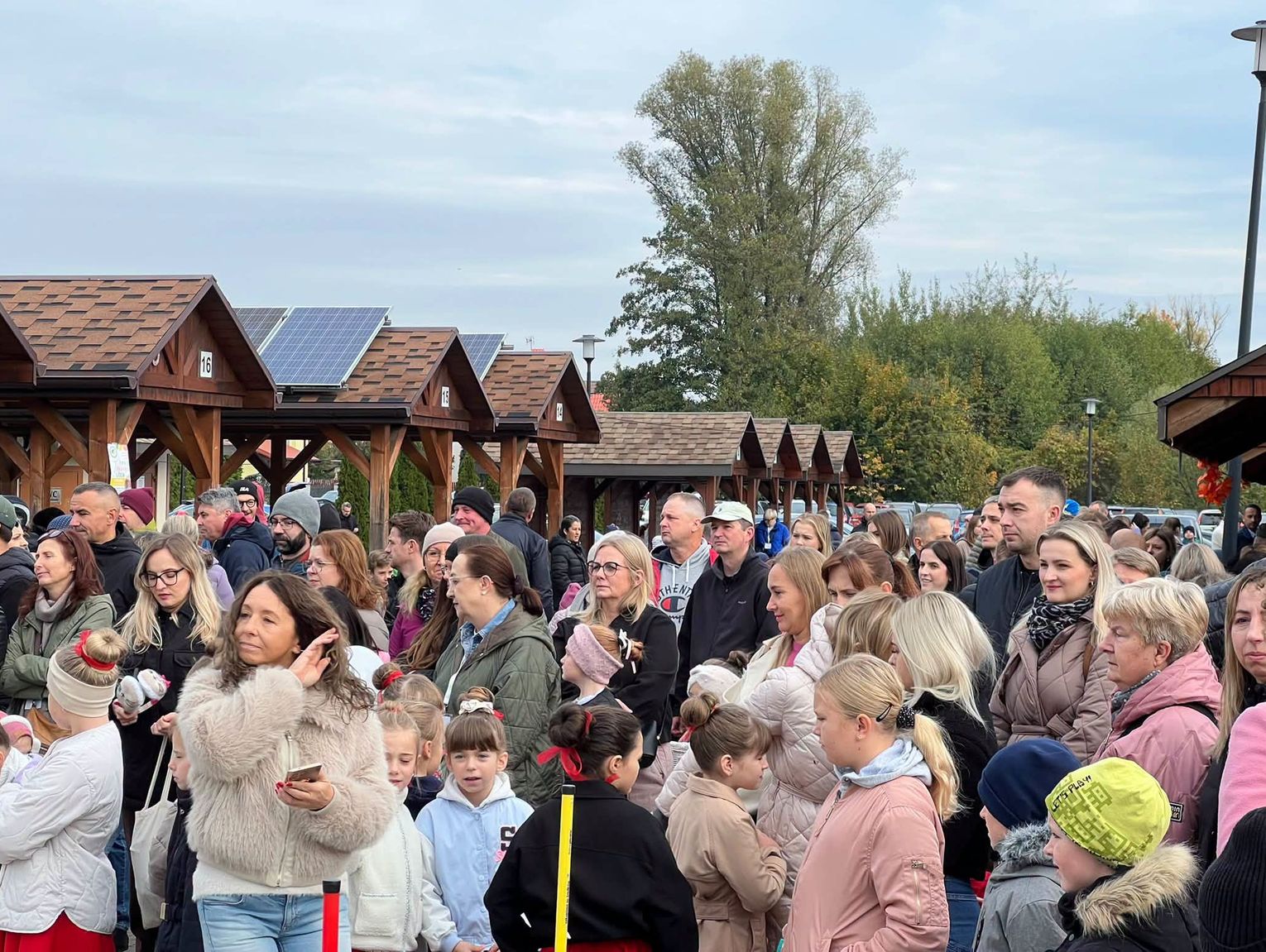 Dla chorej 7-latki. Pospolite ruszenie serc na targowisku w Biłgoraju