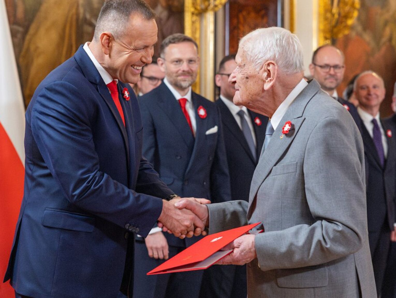 Prezydent chce nowej konstytucji. Kto ma rządzić narodem?