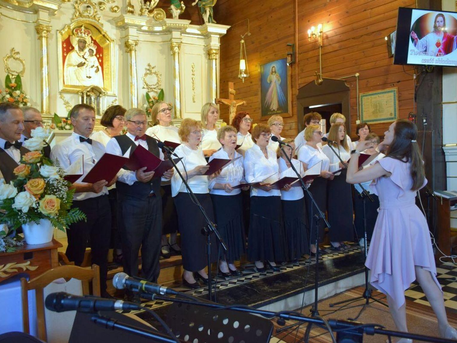 Przegląd Pieśni Ku Czci Serca Jezusowego w Krynicach. Muzyka płynęła prosto z serca