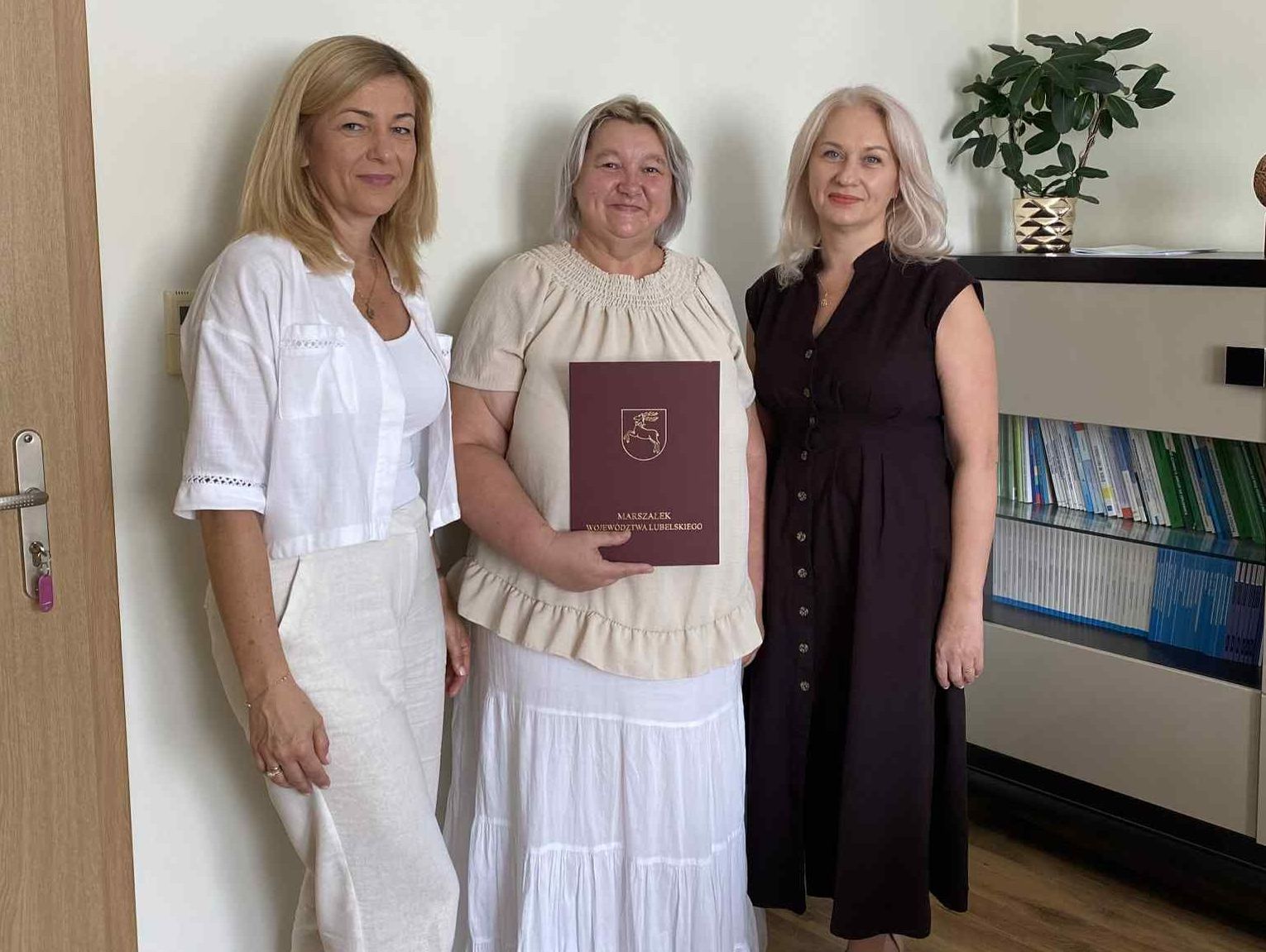 Rodzina zastępcza z powiatu tomaszowskiego wyróżniona na Wojewódzkim Dniu Rodzin