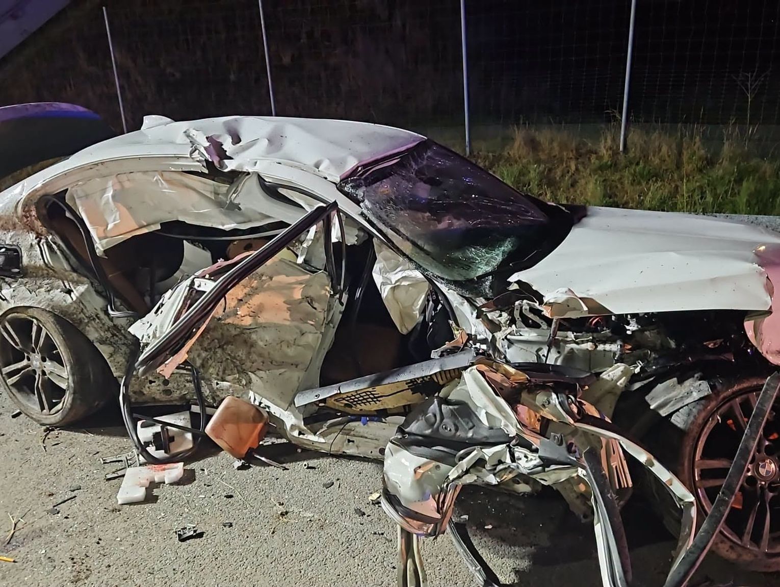 Śmiertelny wypadek na DK-17 pod Łaszczówką. Nie żyje 35-letni kierowca BMW