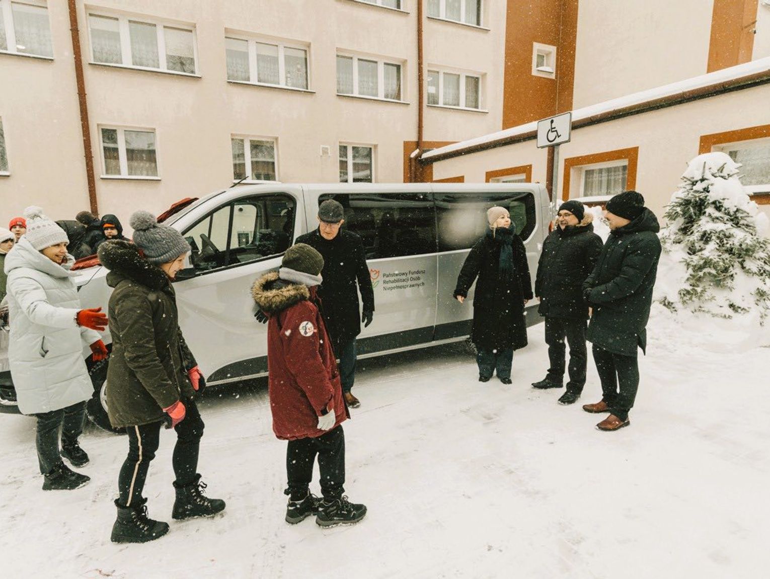 Tomaszów Lubelski: Nowy mikrobus dla uczniów SOSW