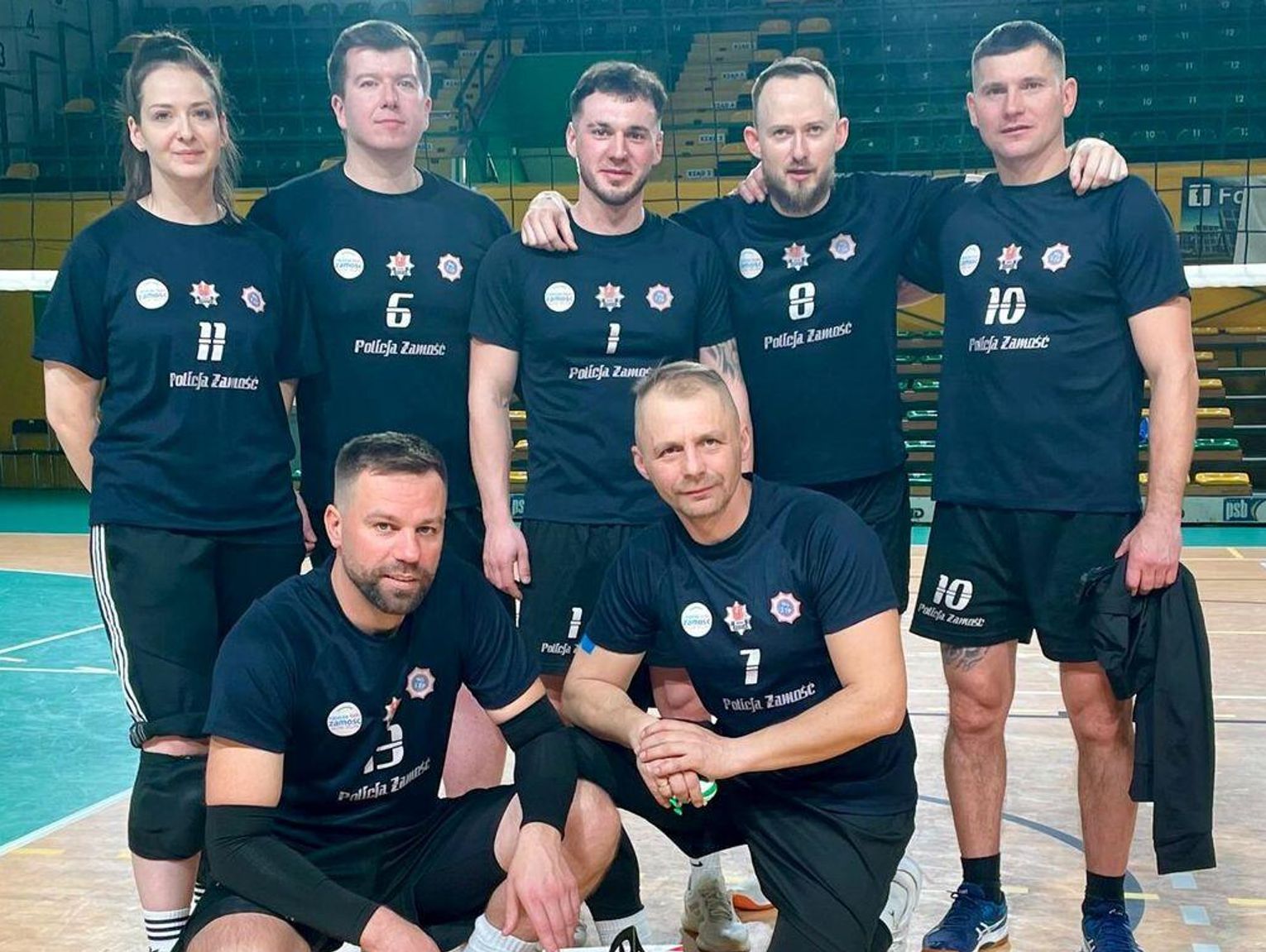 Turnieju siatkówki na OSiR-ze. Zamojscy policjanci też zagrali dla chorego Tomka