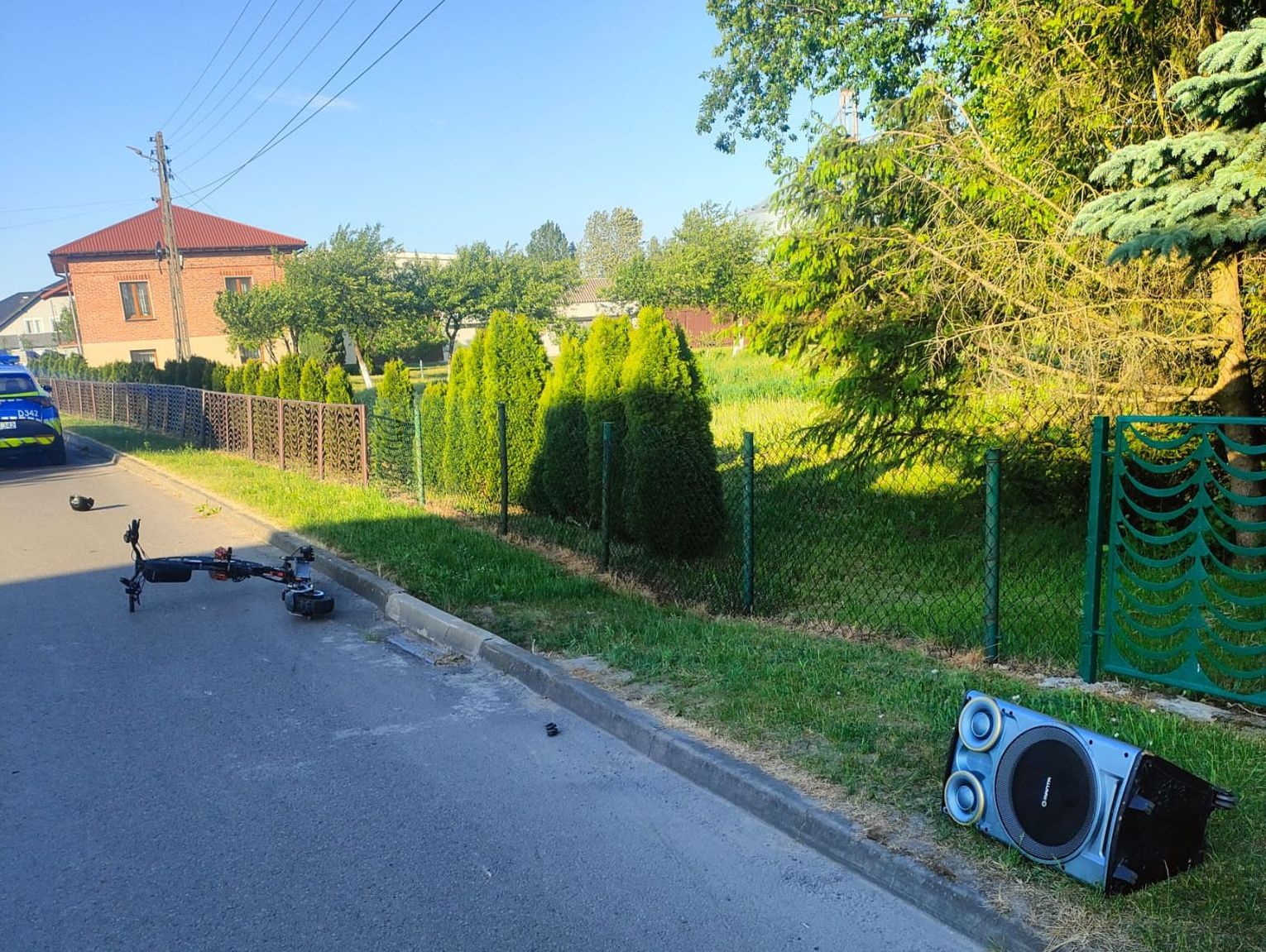 Tyszowce: 13-latek z głośnika zrobił siedzenie na hulajnodze! Doszło do wypadku [ZDJĘCIA]