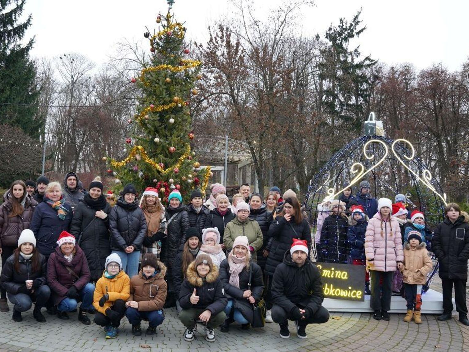 Ubrali 4-metrową choinkę, zrobili gminne mikołajki. Werbkowice już w świątecznym nastroju