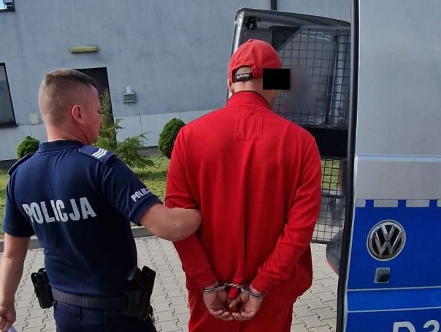 Ujęto ponad setkę poszukiwanych, tomaszowscy policjanci - troje