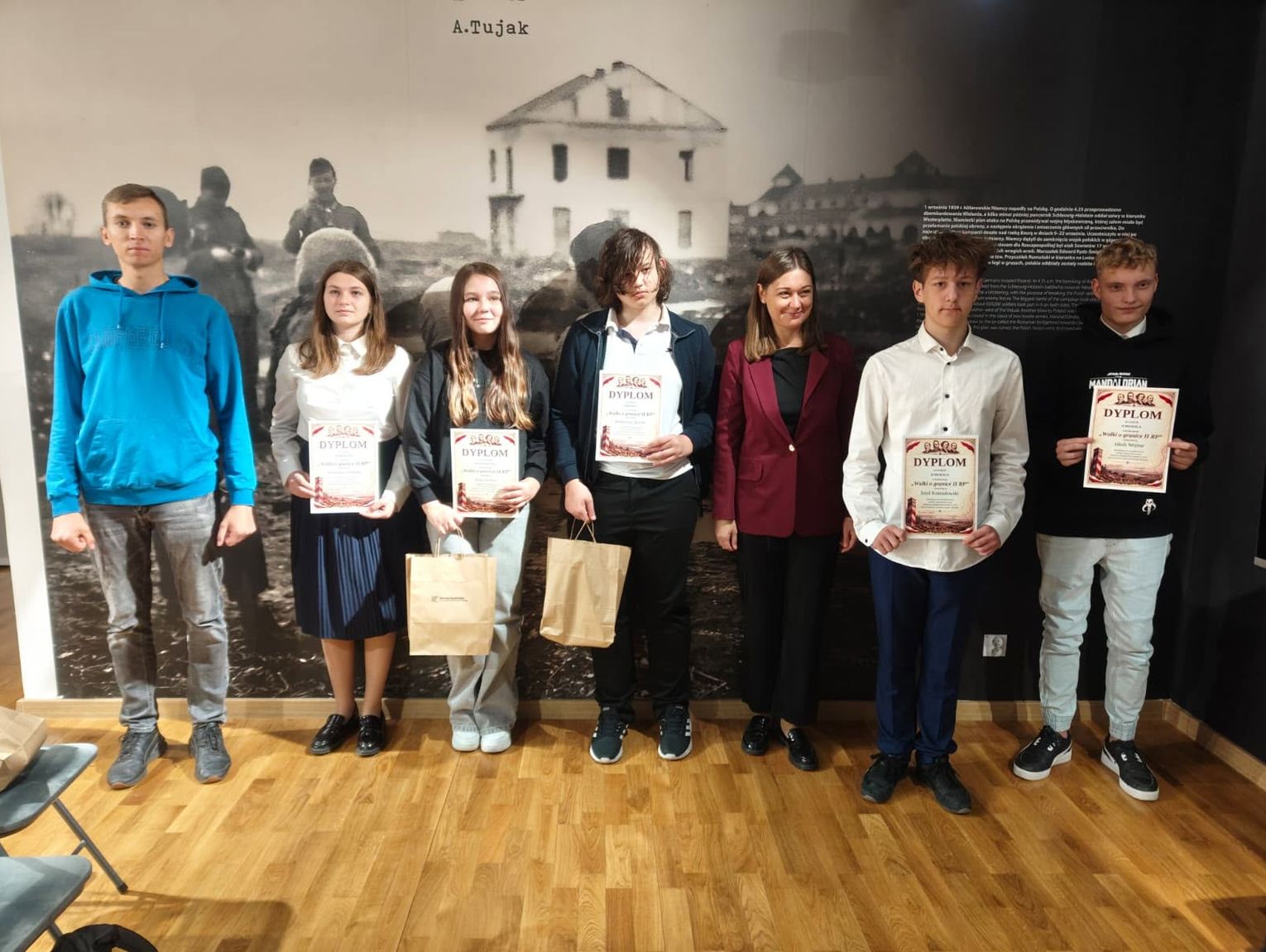 „Walki o granice II RP”. Znamy laureatów konkursu historycznego w powiecie tomaszowskim