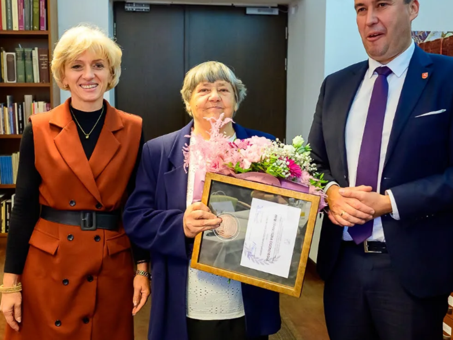 "Wiem, skąd mi nogi wyrosły". Franciszka Ogonowska, poeta z Dobużka, w rozmowie o życiu i pisaniu