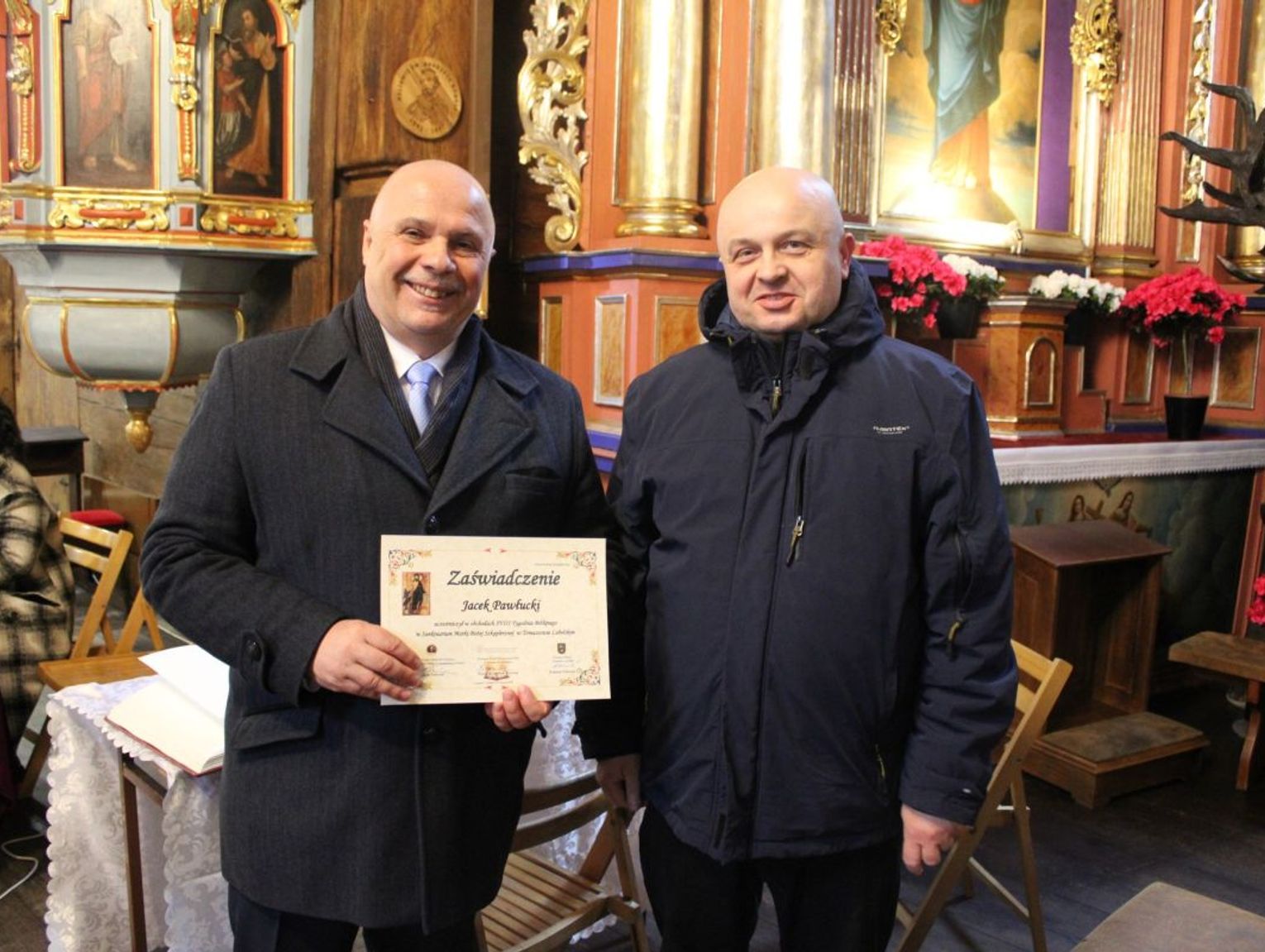 Wierni czytali Księgę nad Księgami. Maraton Biblijny w Tomaszowie [ZDJĘCIA]