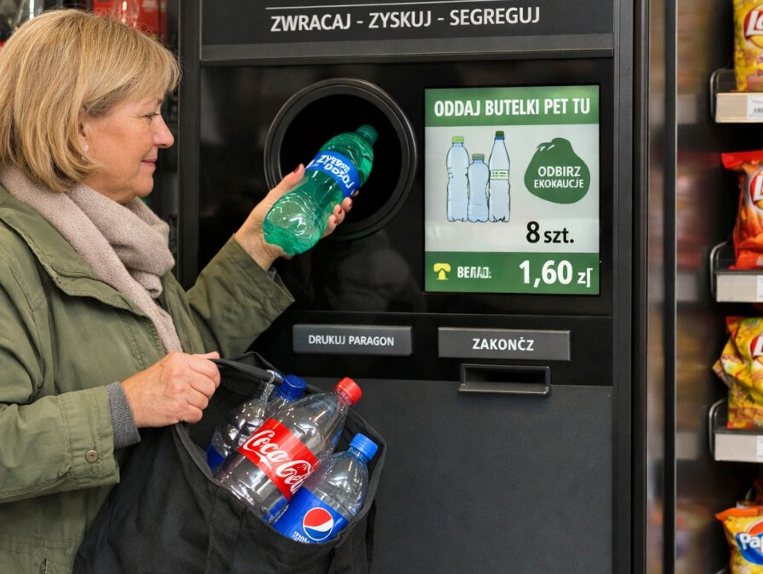 Wrzucają do butelkomatów po kilkaset opakowań. Zwroty kaucji robią wrażenie