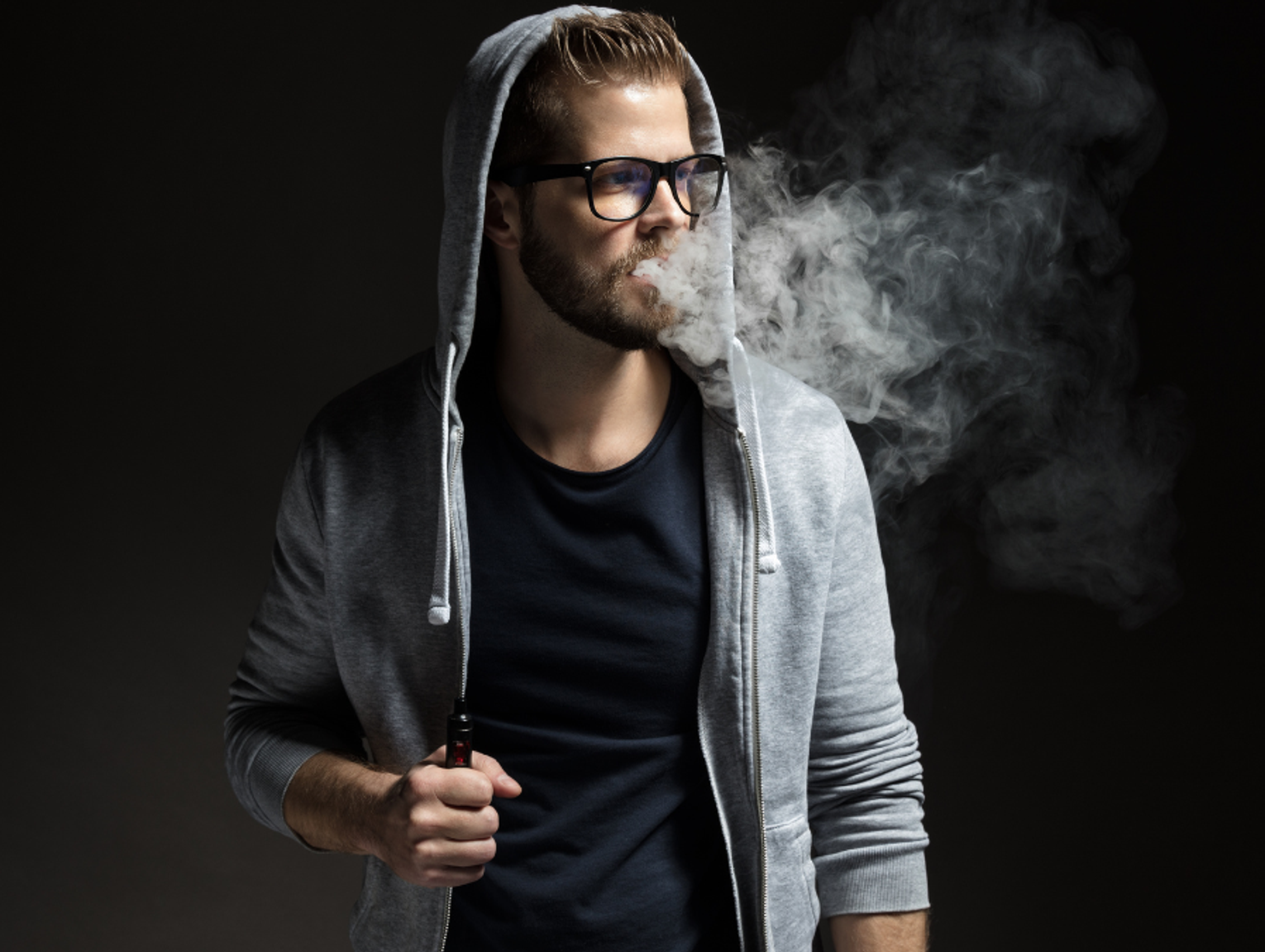 Zakaz e-papierosów i saszetek. To błąd – ocenia biznes