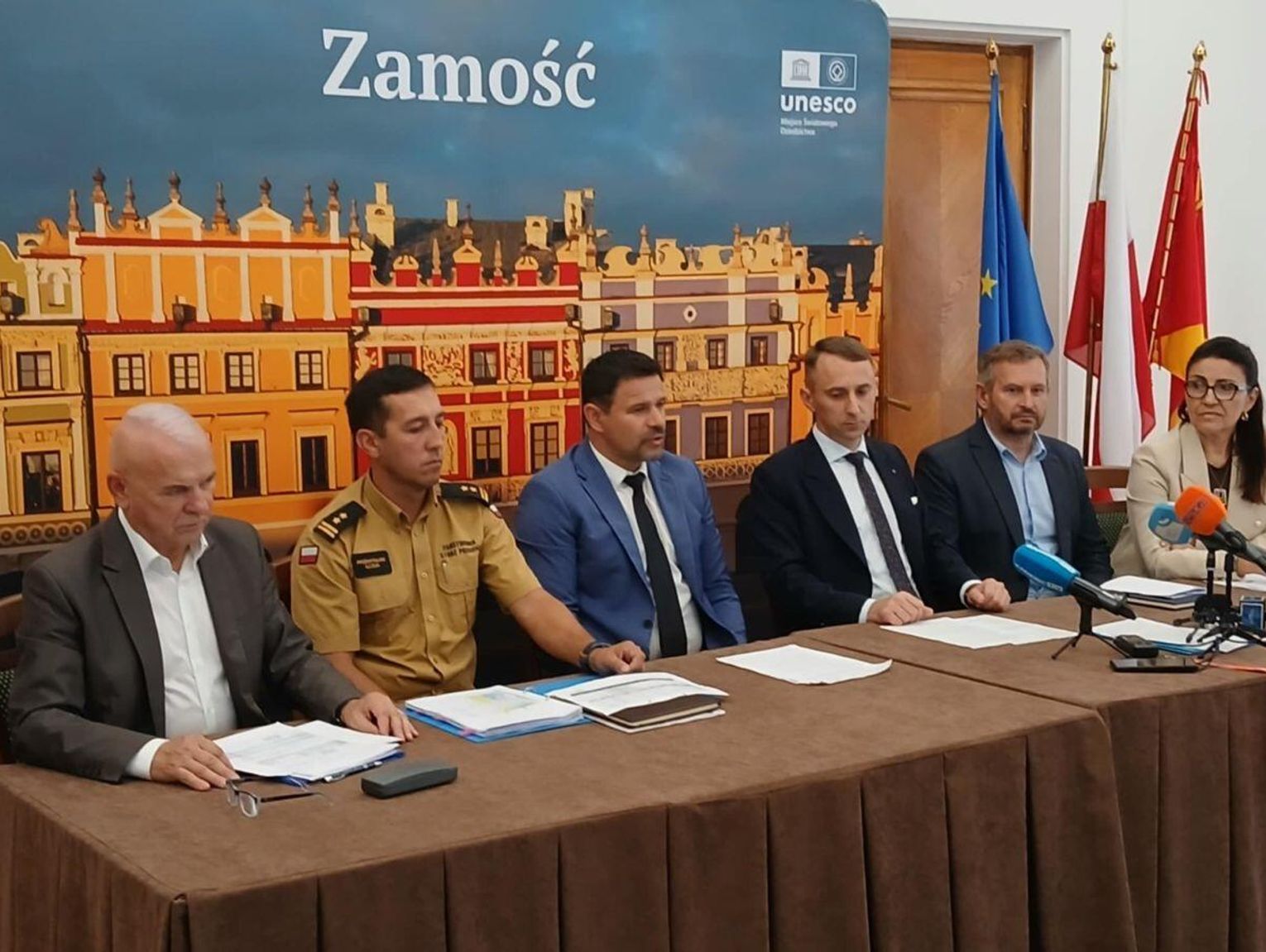 Zamość dostał 5 mln zł na szkolenia, agregaty, cysterny, schrony i MZK