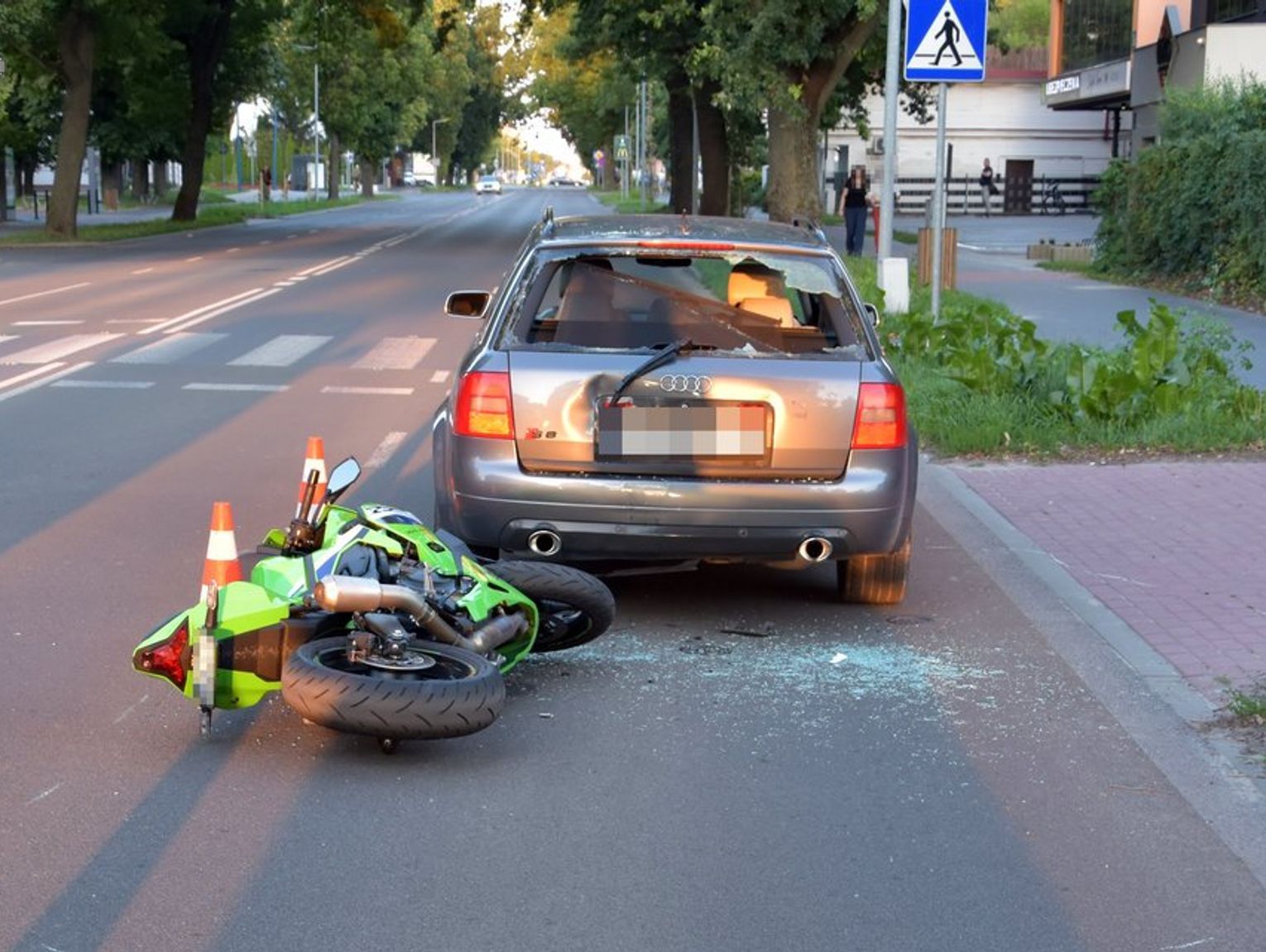 Zamość: Motocyklistka uderzyła w tył audi. 33-latka trafiła do szpitala