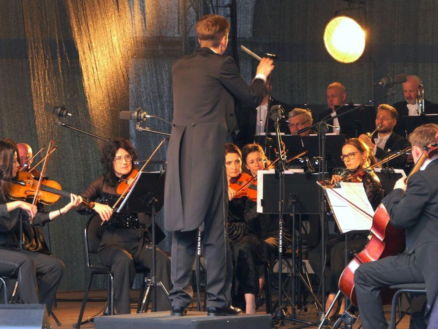 Zamość: Orkiestra Namysłowskiego zainaugurowała plenerowy cykl koncertów