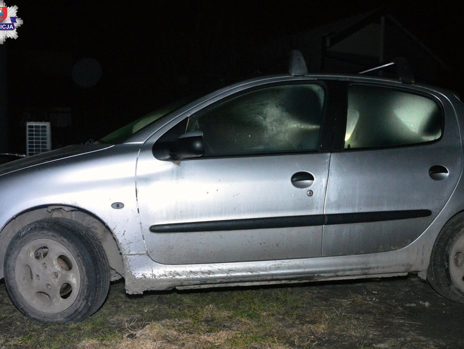 Zamość: Prawie "wjechała w drzwi sklepu". 62-latka miała ponad 2 promile